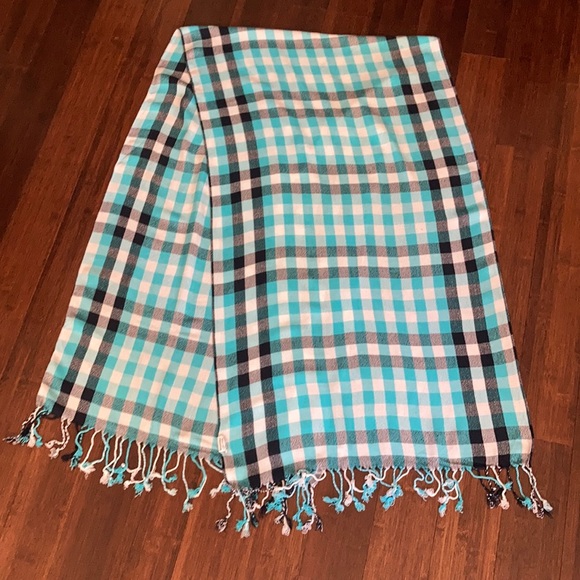 Bluenotes checkered blue scarf - Picture 2 of 3